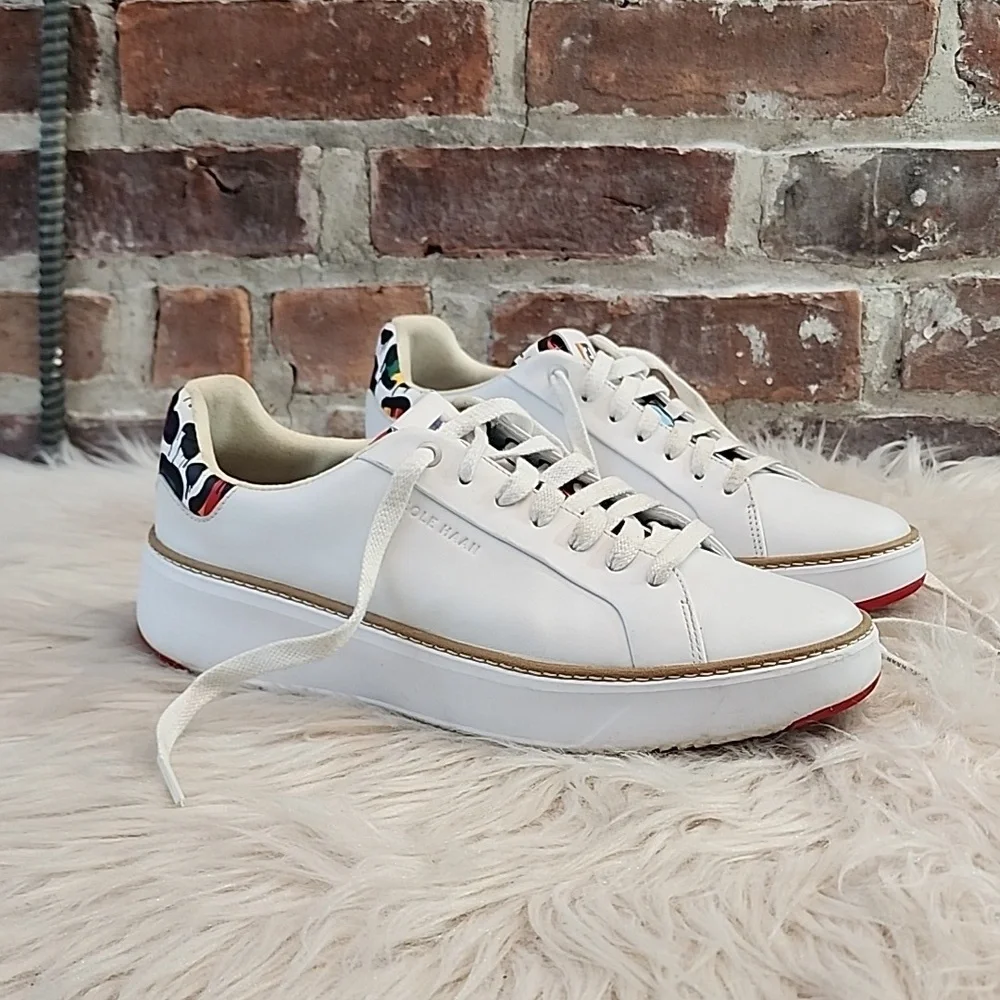 Cole Haan Women's GrandPro Topspin Sneakers White/Graffiti, Size 9B - Picture 4 of 17